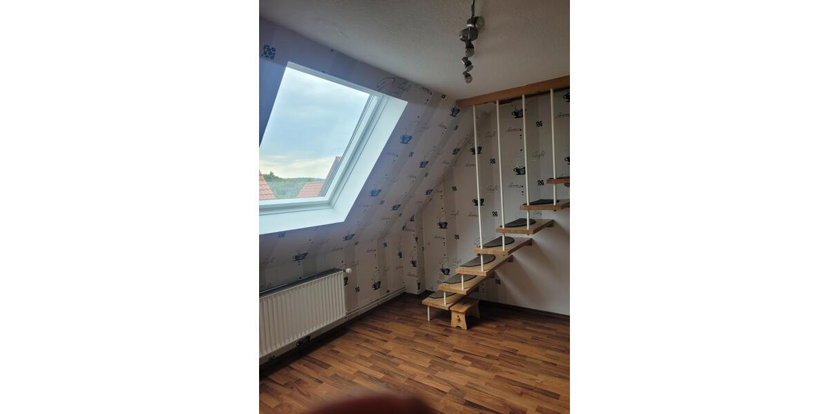Gemütliche 2,5-Zimmer-Wohnung, teilmöbliert 2.5 zimmer