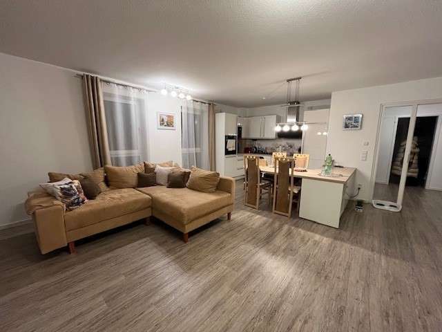 Etagenwohnung Peine Südstadt - 3 Zimmer, 86 m&sup2;, 865&euro; | Angebot:25087577