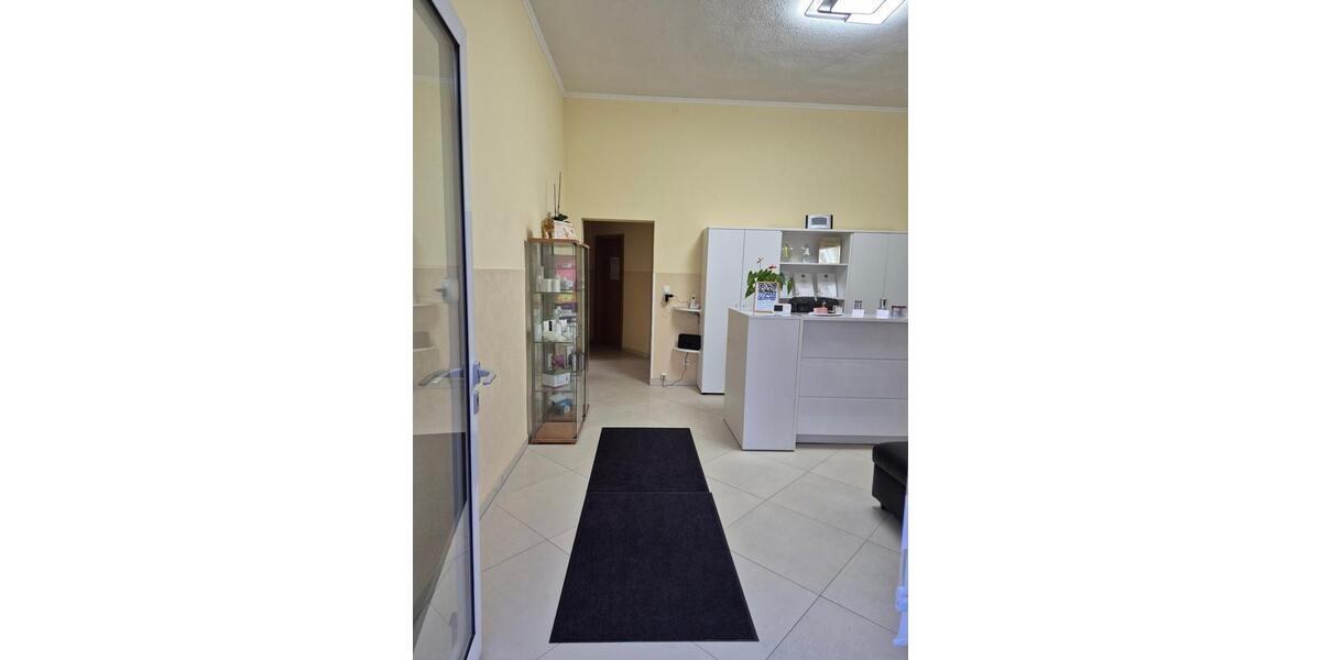 Praxis zu Vermieten zimmer