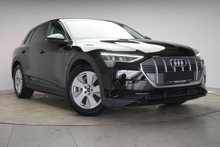 Audi e-tron 61.000 km 29.490 &euro; Braunschweig 38110
