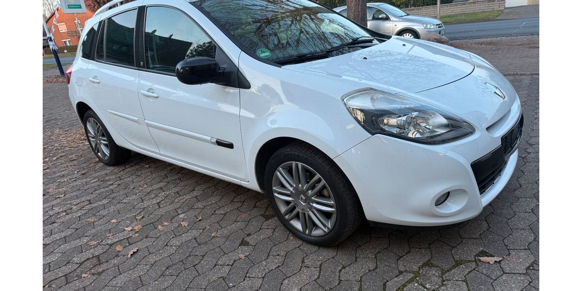 Renault Clio 121.000 km 4.700 € Adenstedt 31246