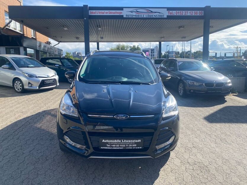 Ford Kuga 59.000 km 12.500 € Braunschweig 38114