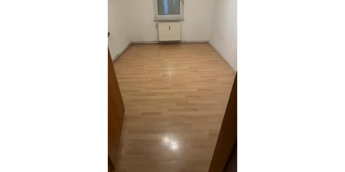Erdgeschoßwohnung Börßum - 4 Zimmer, 100 m&sup2;, 700&euro; | Angebot:25479606