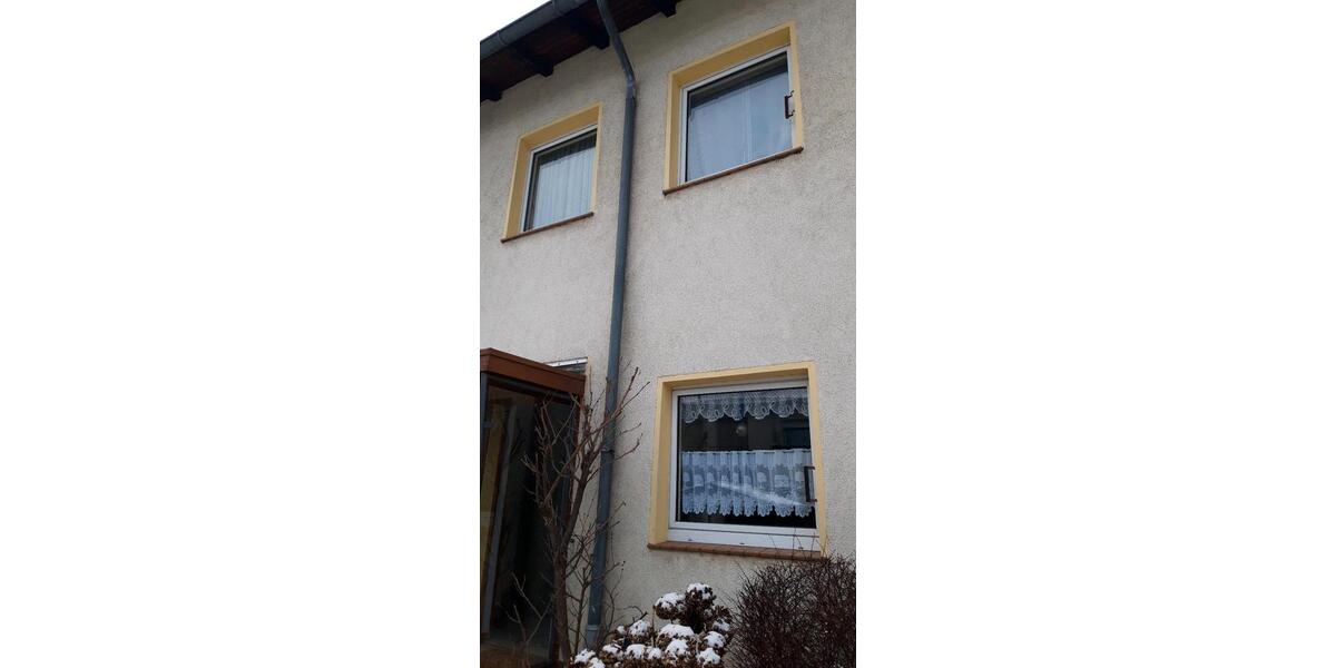 Reihenhaus Braunschweig Broitzem - 6.5 Zimmer, 85 m&sup2;, 210.000&euro; | Angebot:24783973