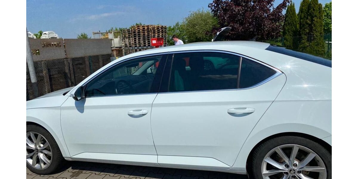 Skoda Superb 182.000 km 14.399 € Ilsede 31241