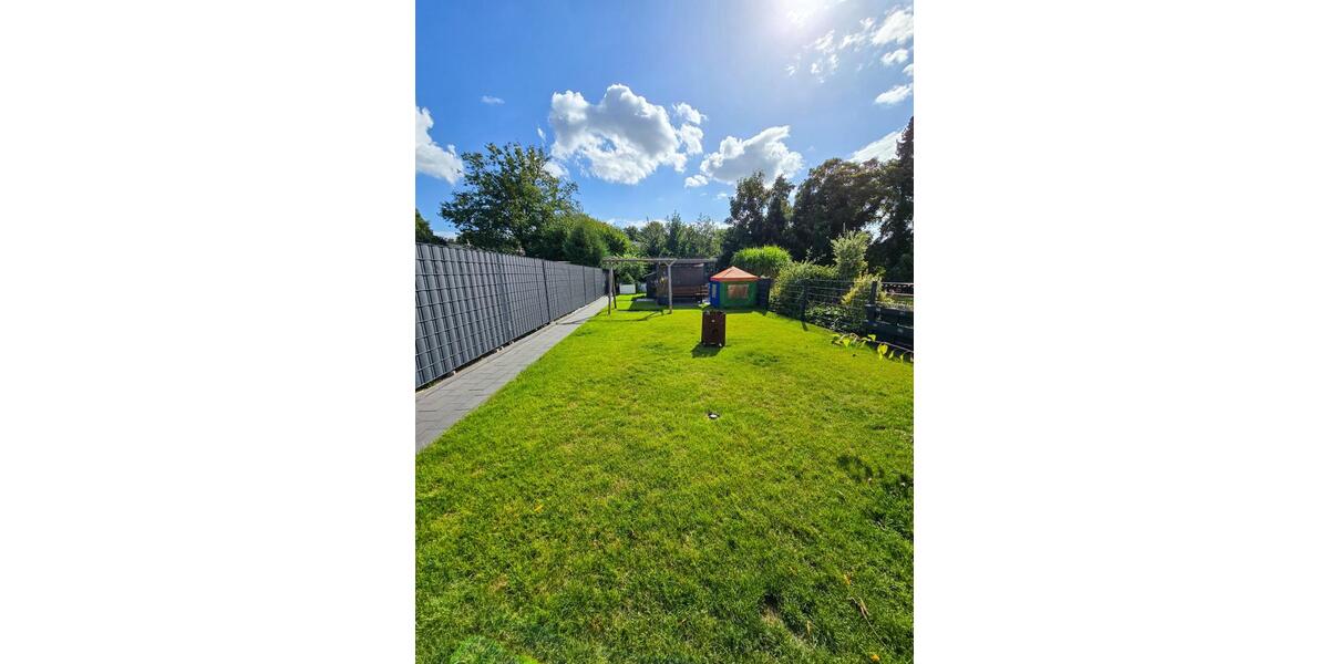 Reihenhaus Salzgitter - 3 Zimmer, 94 m&sup2;, 285.000&euro; | Angebot:25178385