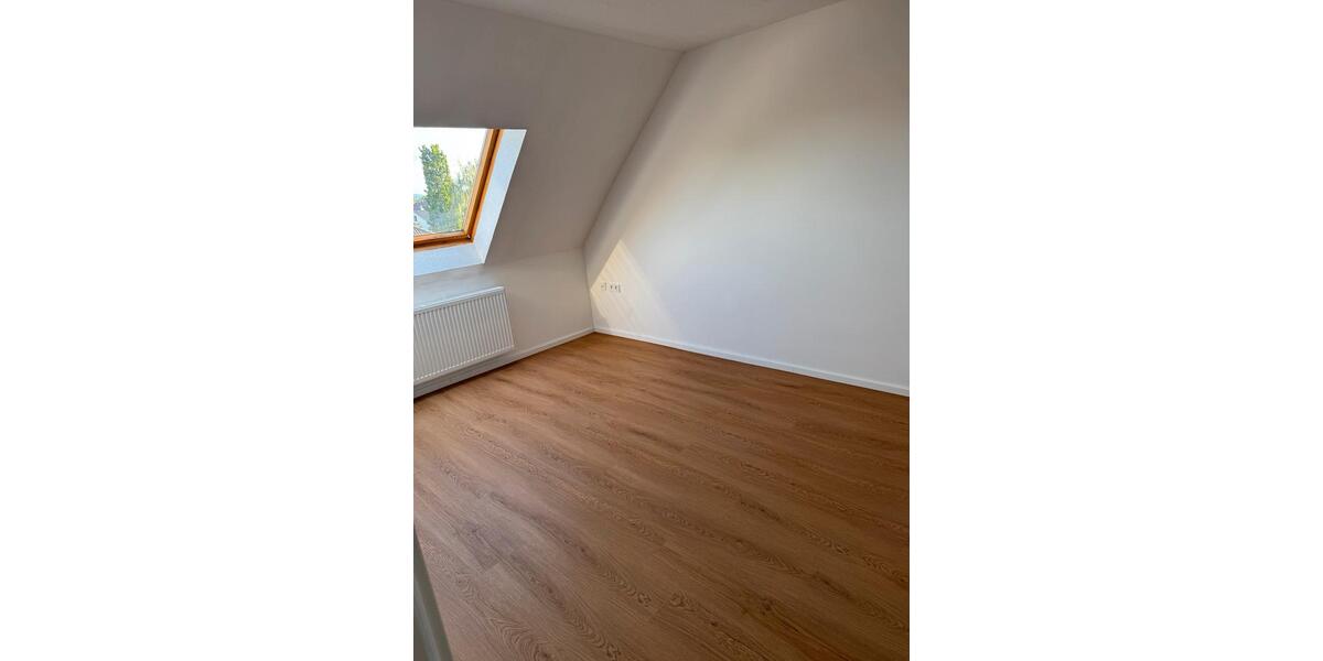 Reihenhaus Lengede - 6 Zimmer, 130 m&sup2;, 330.000&euro; | Angebot:26797573