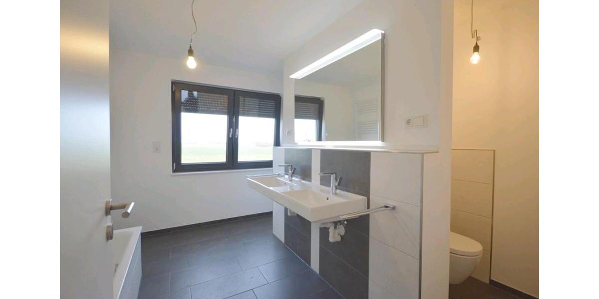 Freistehendes Einfamilienhaus mit Garten, Terrasse & Einbauküche 6 zimmer