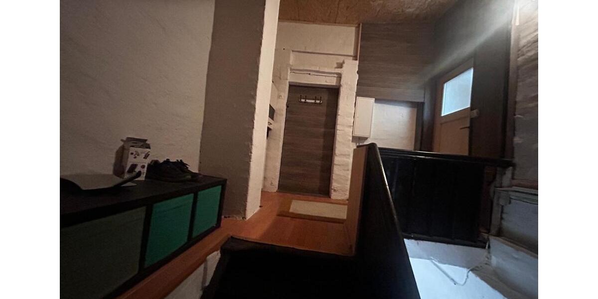 Dachgeschoßwohnung Harsum - 1 Zimmer, 25 m&sup2;, 250&euro; | Angebot:26409072