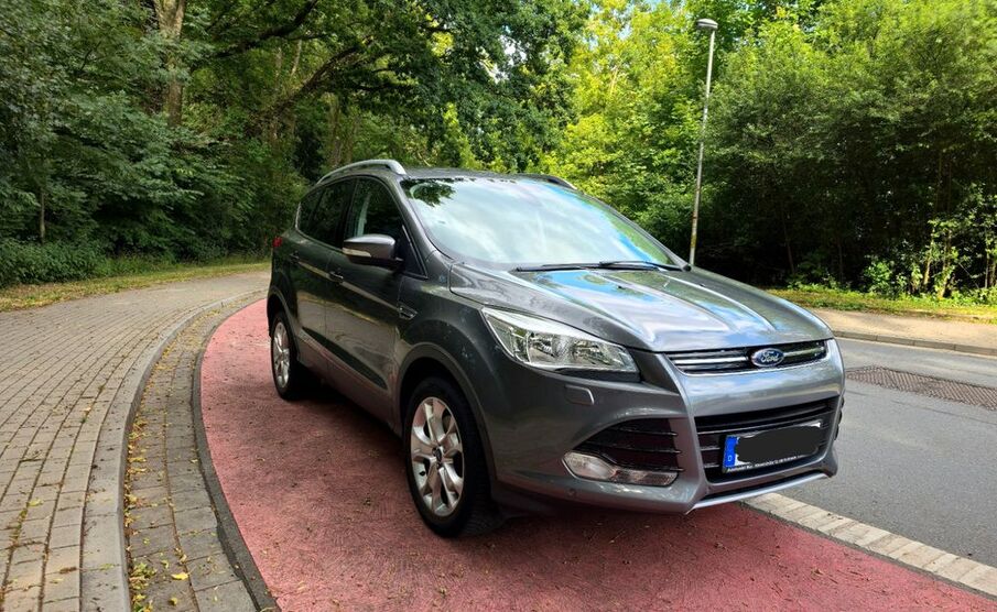 Ford Kuga 164.494 km 8.500 € Salzgitter 38228