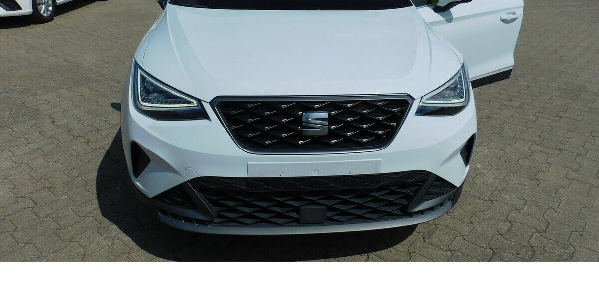 Seat Arona 1.0 FR-Line TSI BMT Navi Klima Alu 30.000 km 16.690 &euro; Vordorf 38533