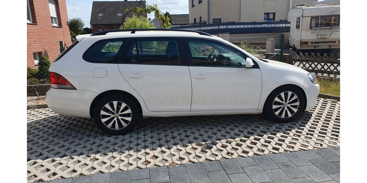 VW Golf 125.000 km 3.200 € peine 31224
