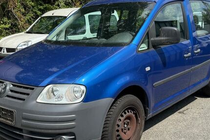 VW Caddy 135.347 km 3.490 &euro; Braunschweig 38122