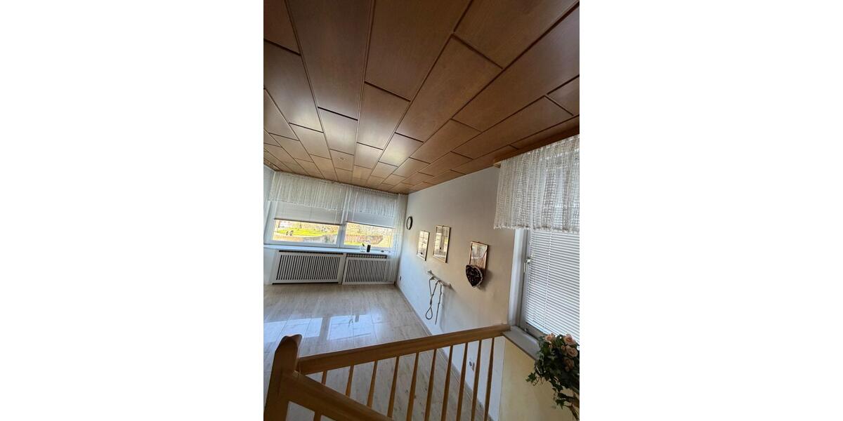 Etagenwohnung Hildesheim Himmelsthür - 3 Zimmer, 143 m&sup2;, 1.450&euro; | Angebot:26277673