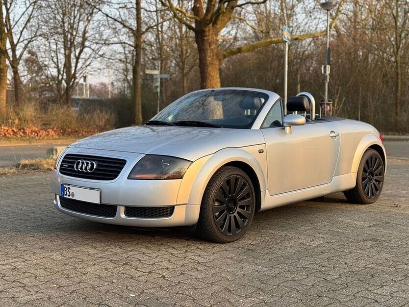 TT