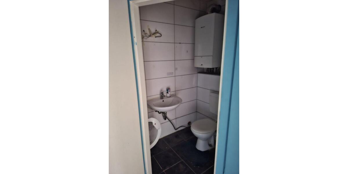 Kleine Eigentumswohnung - provisionsfrei - zu verkaufen 4 zimmer