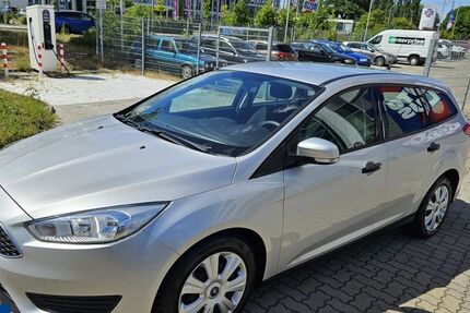 Ford Focus 124.893 km 7.489 € Goslar 38644