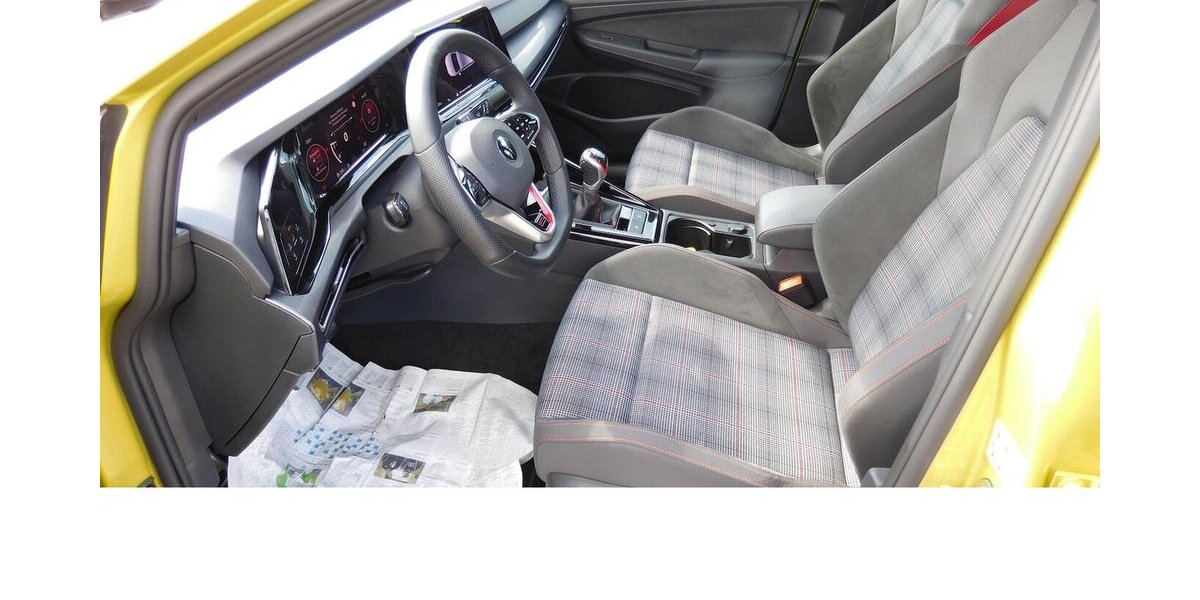 VW Golf 2.0 VIII GTI Performance 4 TRG TSI BMT Navi 29.100 km 23.990 &euro; Vordorf 38533
