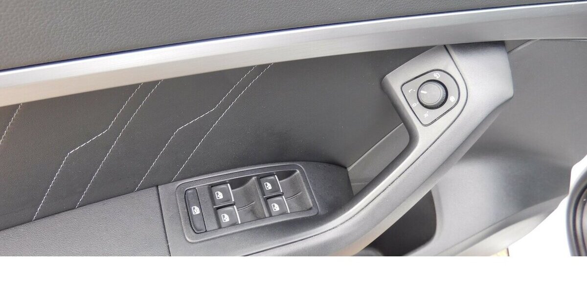 Seat Ateca 1.5 Fr-Line BMT Navi Klima Alu Radio 28.800 km 23.990 &euro; Vordorf 38533