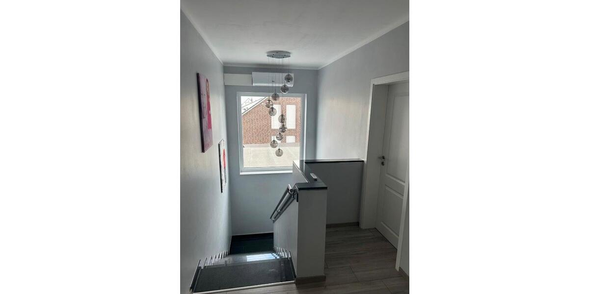 Einfamilienhaus Hohenhameln - 7 Zimmer, 211 m&sup2;, 733.000&euro; | Angebot:26769986