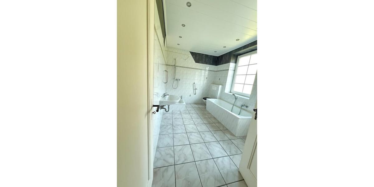 Einfamilienhaus Schladen-Werla Werla - 8 Zimmer, 200 m&sup2;, 426.000&euro; | Angebot:25516792