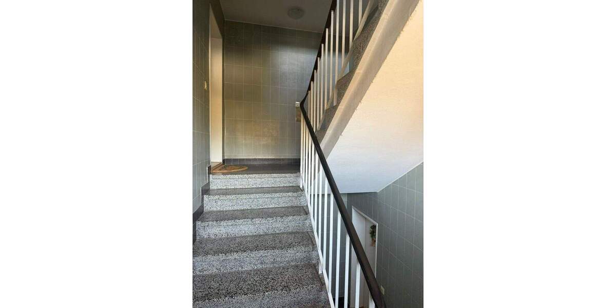 Etagenwohnung Salzgitter Lebenstedt - 3 Zimmer, 66 m&sup2;, 400&euro; | Angebot:26246771