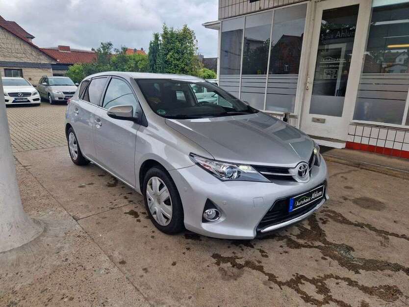 Auris