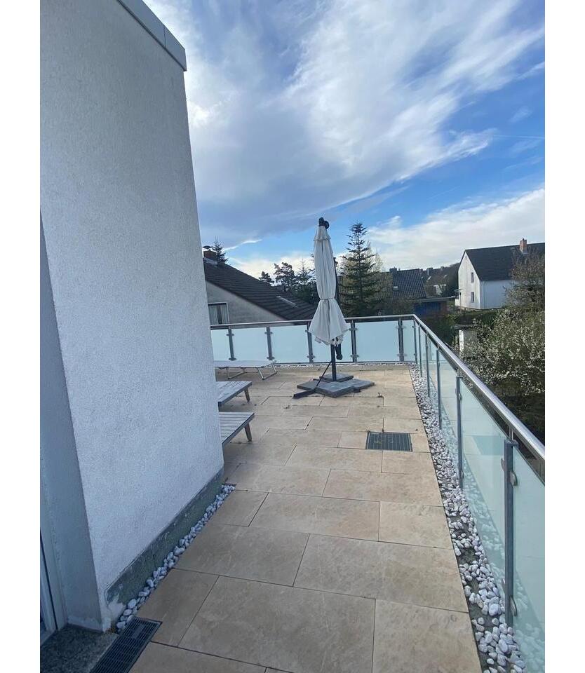 Moderne 3-Zimmer-Eigentumswohnung mit großer Dachterrasse
