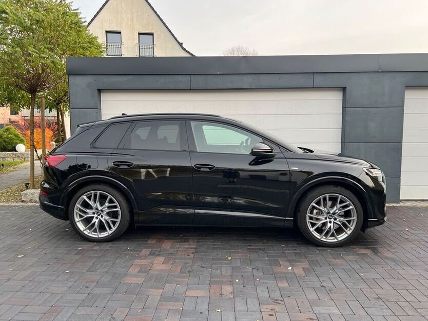 Q4 e-tron