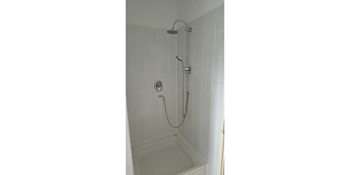 Etagenwohnung Hildesheim Himmelsthür - 6.5 Zimmer, 224 m&sup2;, 248.000&euro; | Angebot:27226411