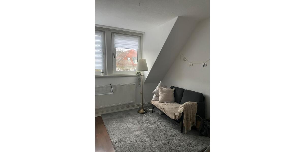 Dachgeschoßwohnung Hildesheim - 2 Zimmer, 36 m&sup2;, 440&euro; | Angebot:24982213