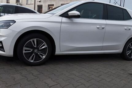 Skoda Fabia 49.900 km 15.750 &euro; Salzgitter 38229