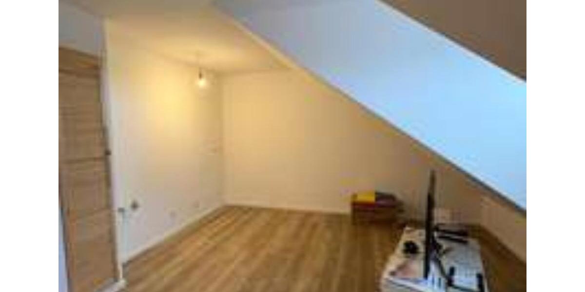 Dachgeschoßwohnung Hildesheim - 1 Zimmer, 33 m&sup2;, 500&euro; | Angebot:24975130