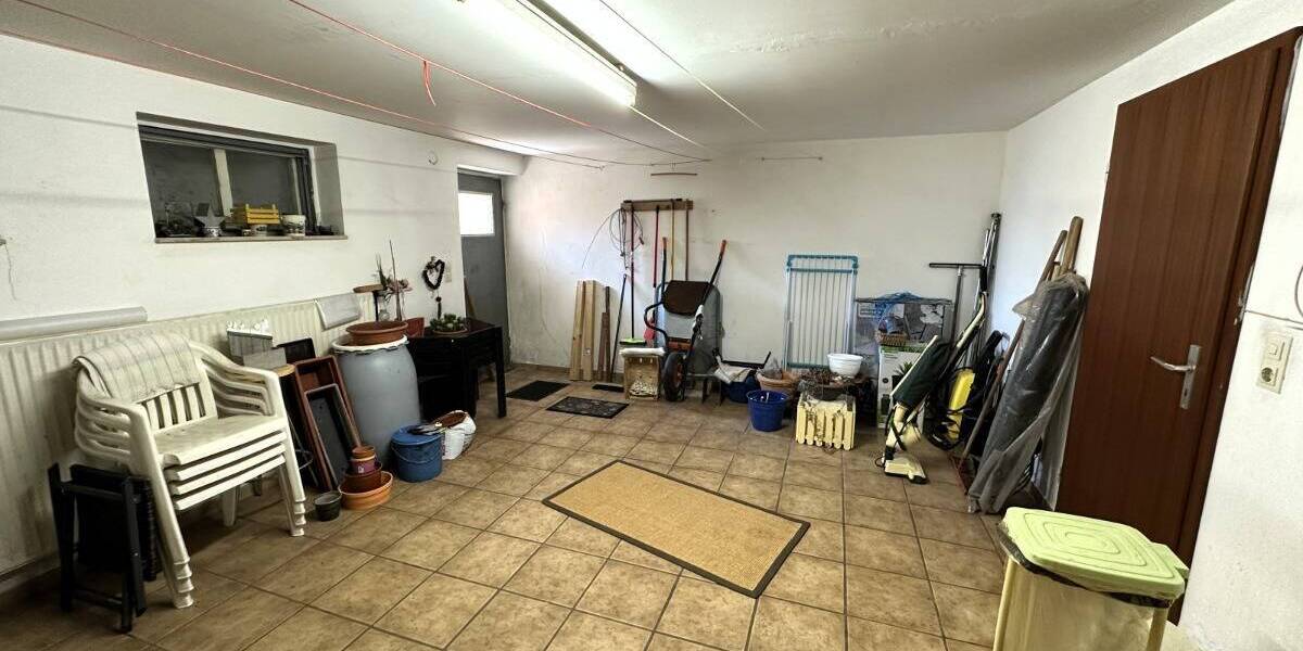 Reihenendhaus mit grünem Garten und Garage! 5 zimmer