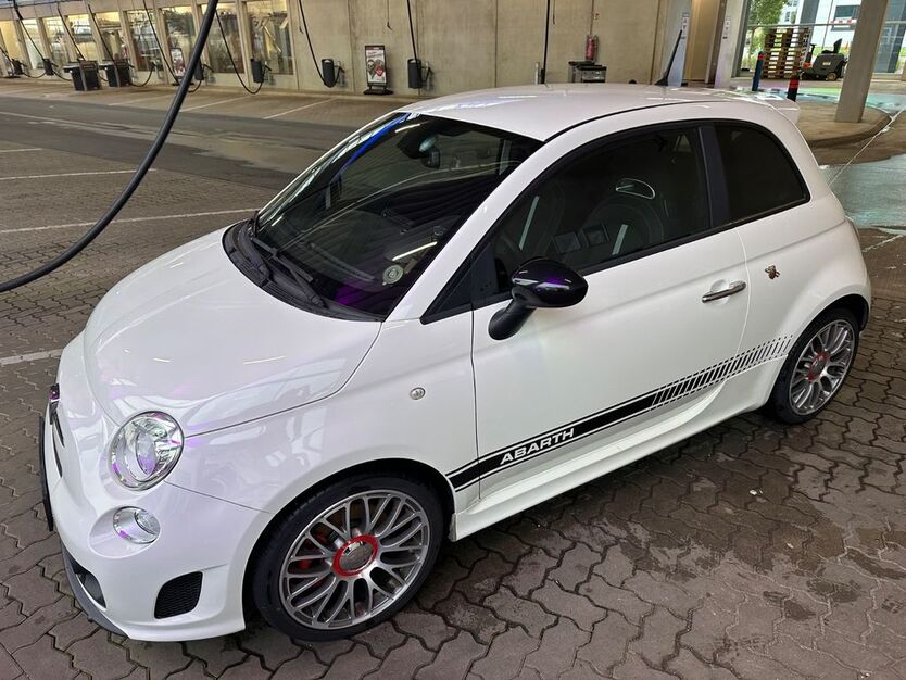 Abarth 500 83.500 km 10.299 € Holle 31188