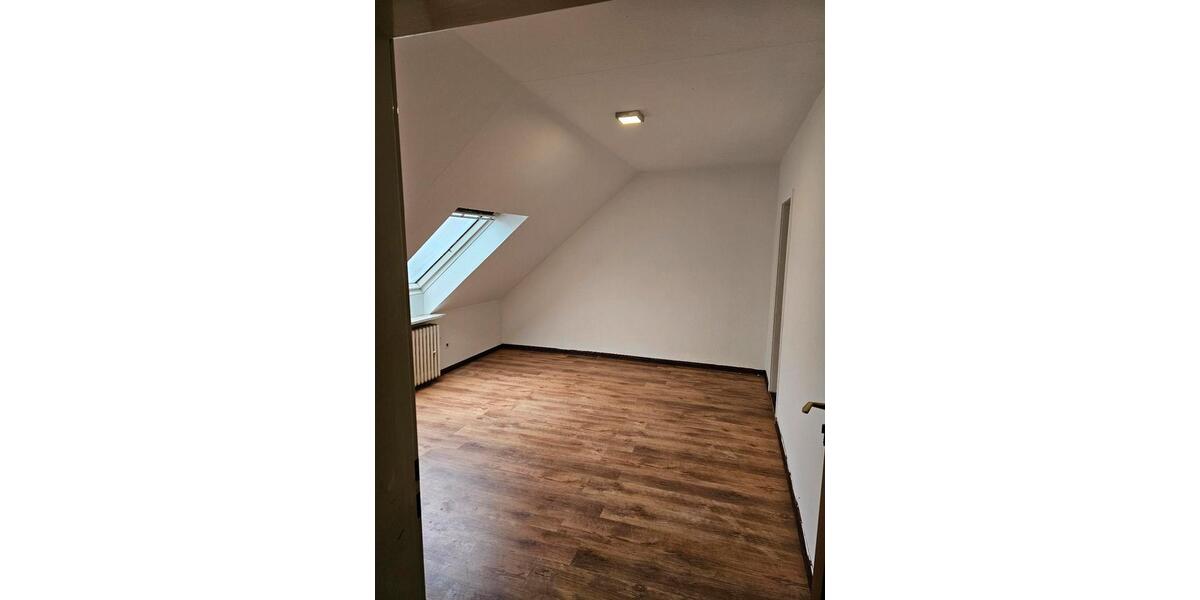 Dachgeschoßwohnung Goslar - 4 Zimmer, 86 m&sup2;, 660&euro; | Angebot:25157594