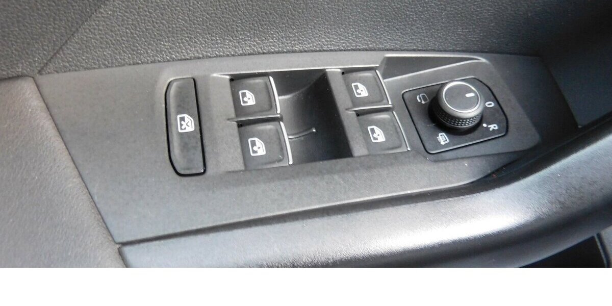 VW T-Cross 1.0 Life BMT TSI Klima Navi 39.500 km 17.690 &euro; Vordorf 38533