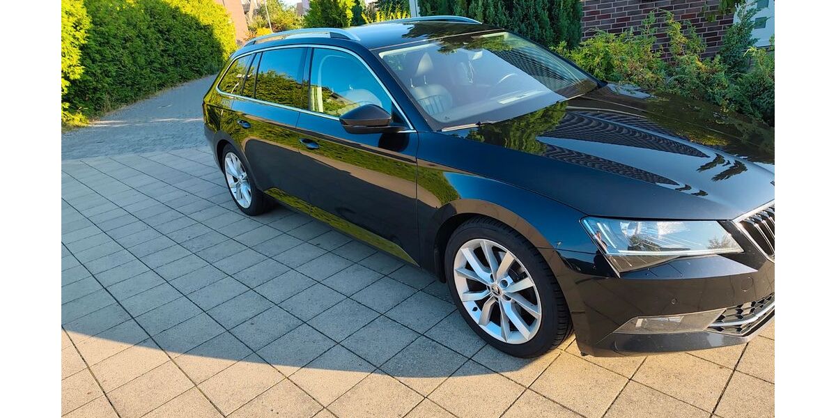 Skoda Superb 229.000 km 12.000 &euro; Vechelde 38159