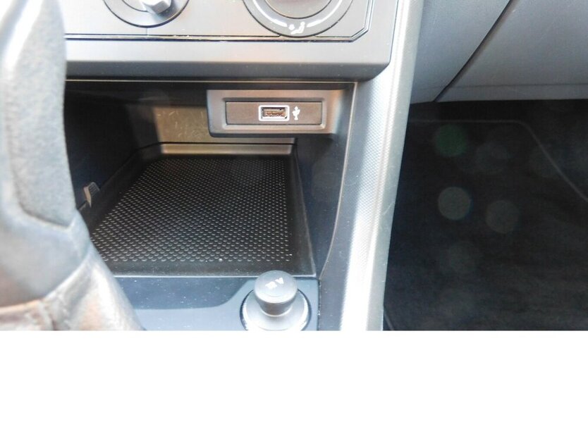 T-Cross 1.0 Life Active BMT TSI Radio Klima