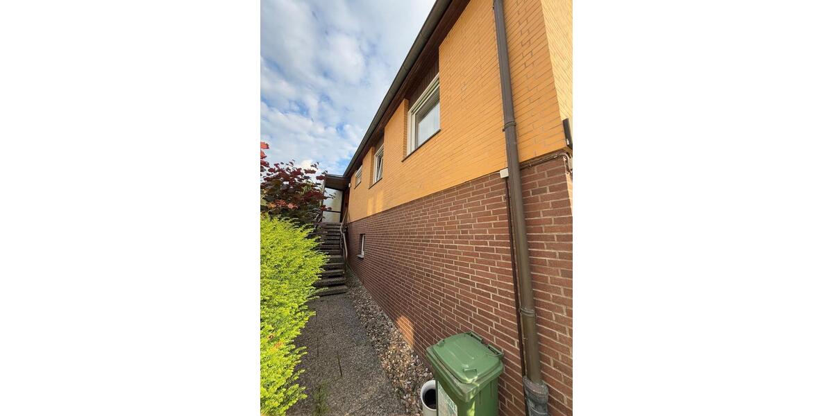 Einfamilienhaus Bad Salzdetfurth - 8 Zimmer, 220 m&sup2;, 290.000&euro; | Angebot:27084195