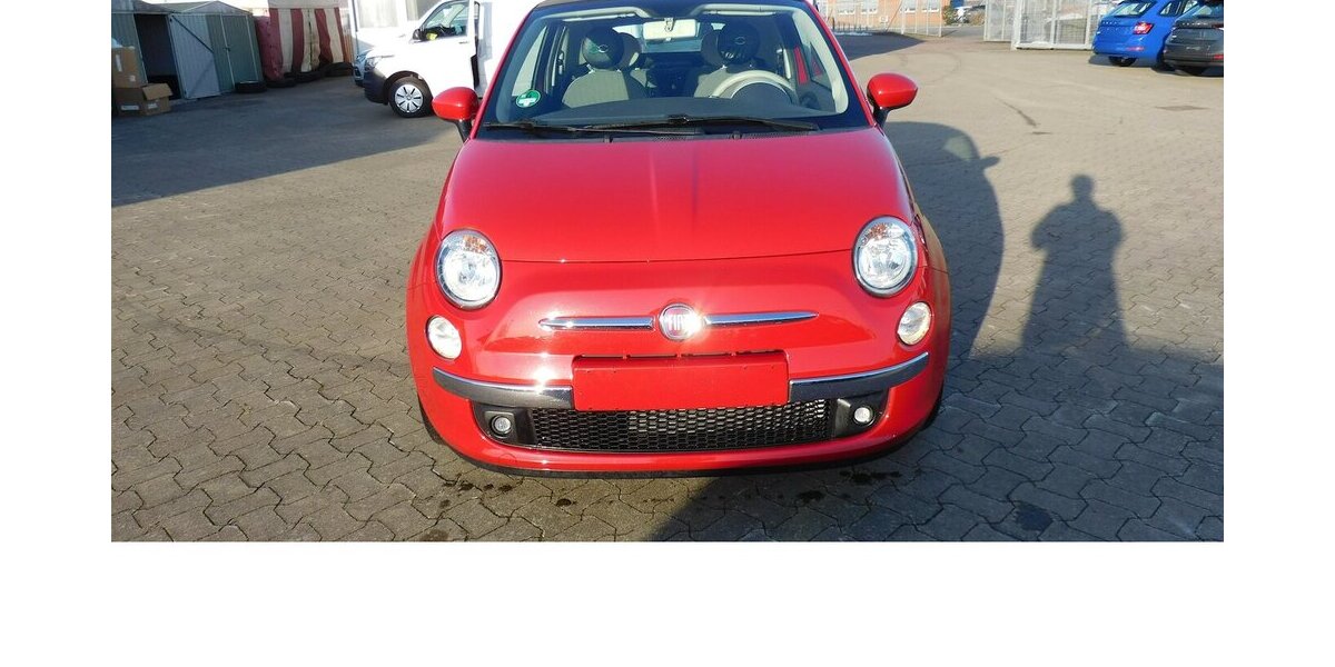 Fiat 500 1.0 Lounge Radio CD 4 Trg Klima Sonnendach 76.800 km 7.390 &euro; Vordorf 38533