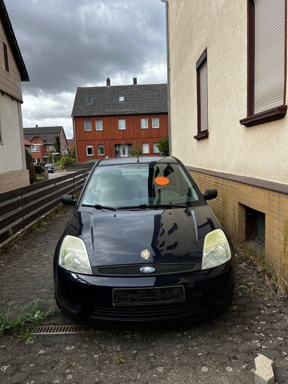 Ford Fiesta 90.000 km 1.800 € Ilsede 31241