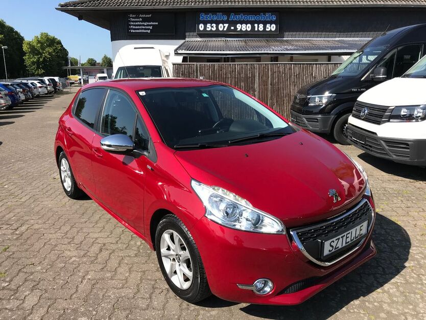 Peugeot 208 40.835 km 6.999 € Braunschweig 38110