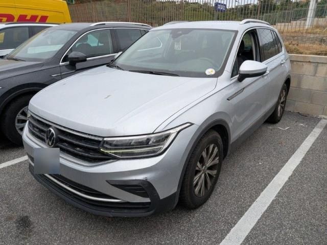 VW Tiguan 71.162 km 20.990 &euro; Braunschweig 38122