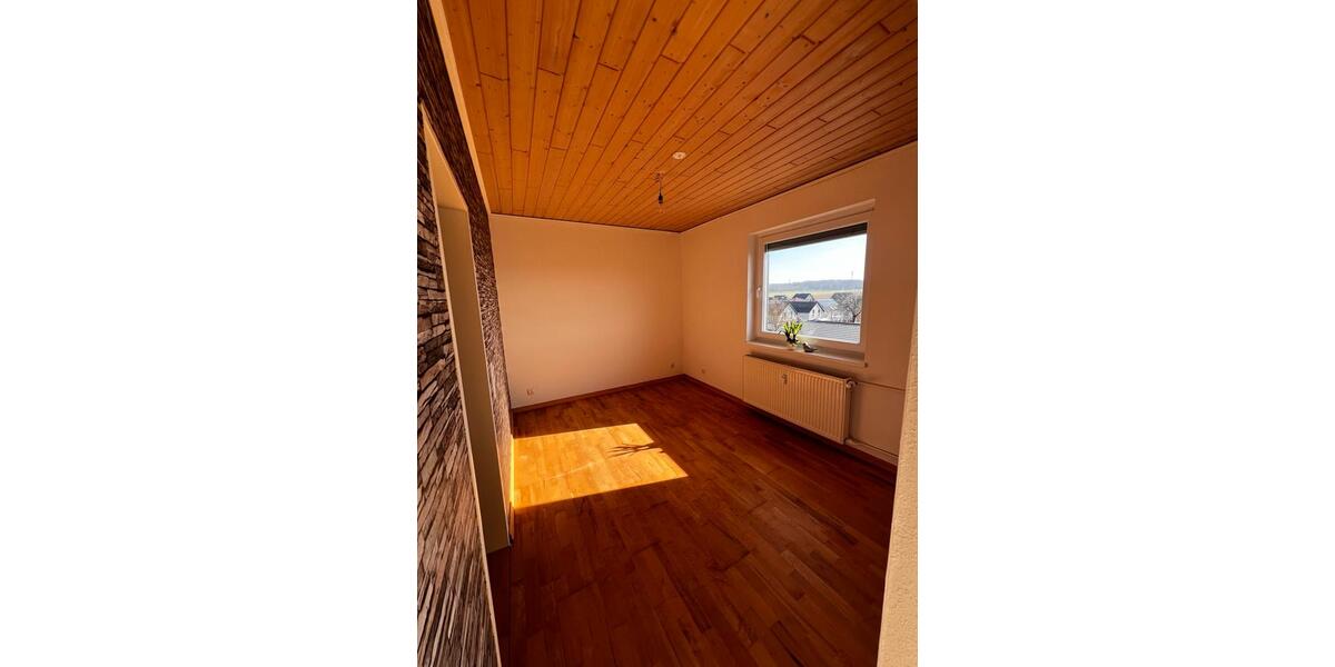 Dachgeschoßwohnung Wolfenbüttel Adersheim - 3.5 Zimmer, 91 m&sup2;, 184.000&euro; | Angebot:26698884