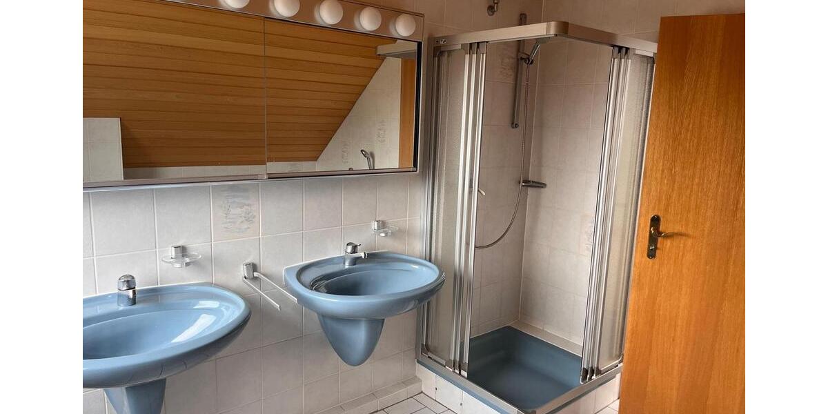 Traumhaftes Einfamilienhaus in Holle – 128 m² mit Wintergarten 4 zimmer