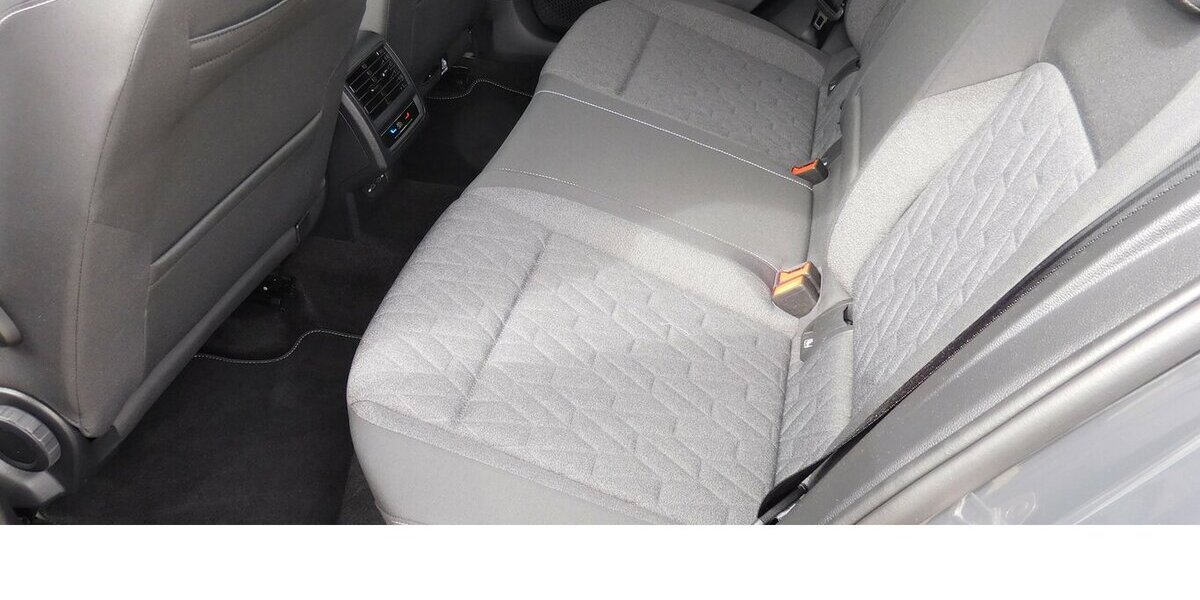 VW Golf III 1.0 Life TSI BMT Klima Navi Alu 20.300 km 18.690 &euro; Vordorf 38533