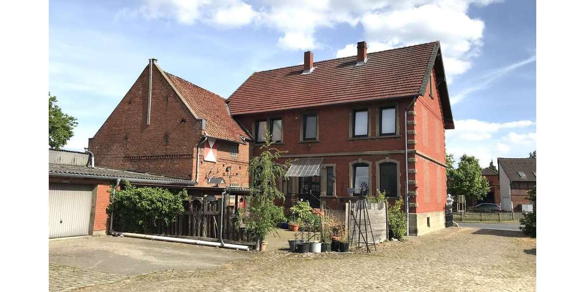 Haus zum Kaufen in Wendeburg 299.000 € 250 m² 8 zimmer