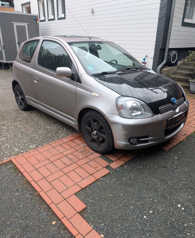 Toyota Yaris 231.319 km 2.090 € Langelsheim 38685