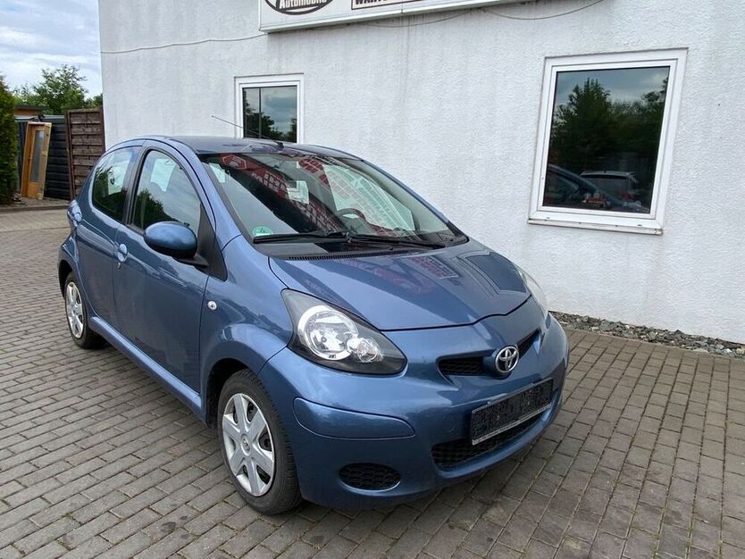 Aygo (X)